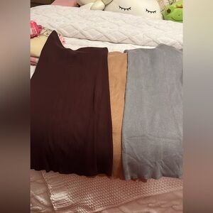 NWOT Rachel Roy ribbed knit midi skirt Size S
Sold separately